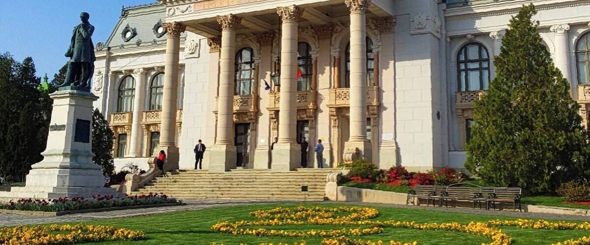 National Theatre "Vasile Alecsandri"
#Romania #Iasi