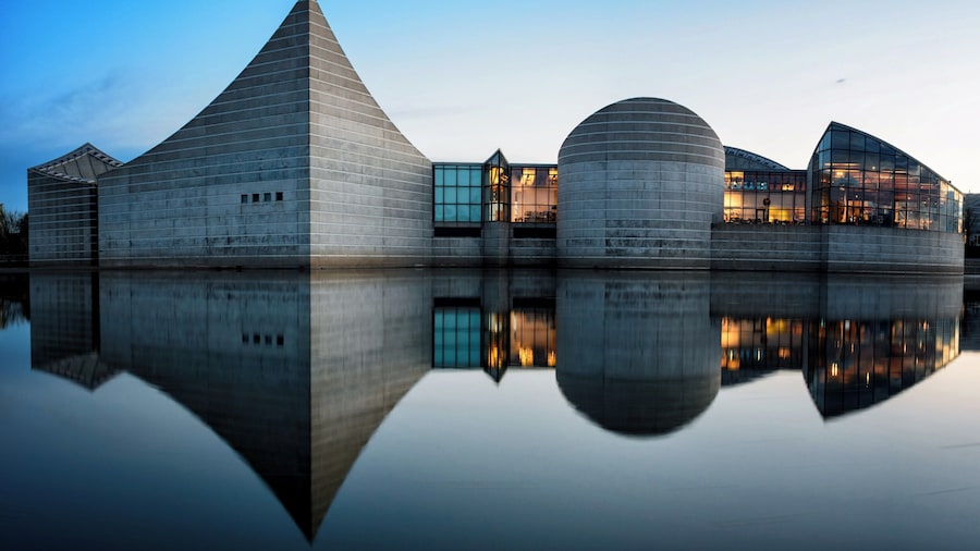 This beautiful Science Museum offers exhibits, films, live shows, & hands-on science & discovery programs for kids and adults. If you are in Wichita, give it a try!
#Kansas #Wichita #Travel #Architecture #Reflections #BVSBlue #culture #Trovember
