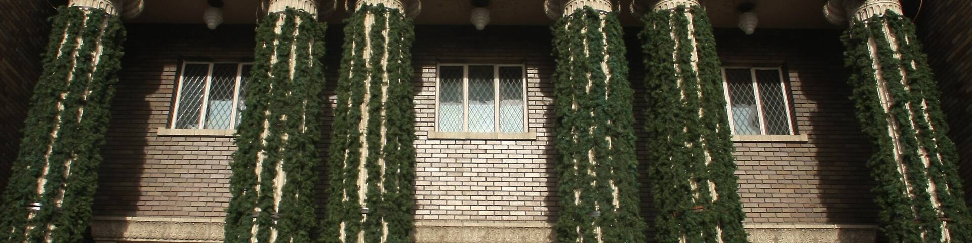 Idaho Falls showing signage and heritage architecture