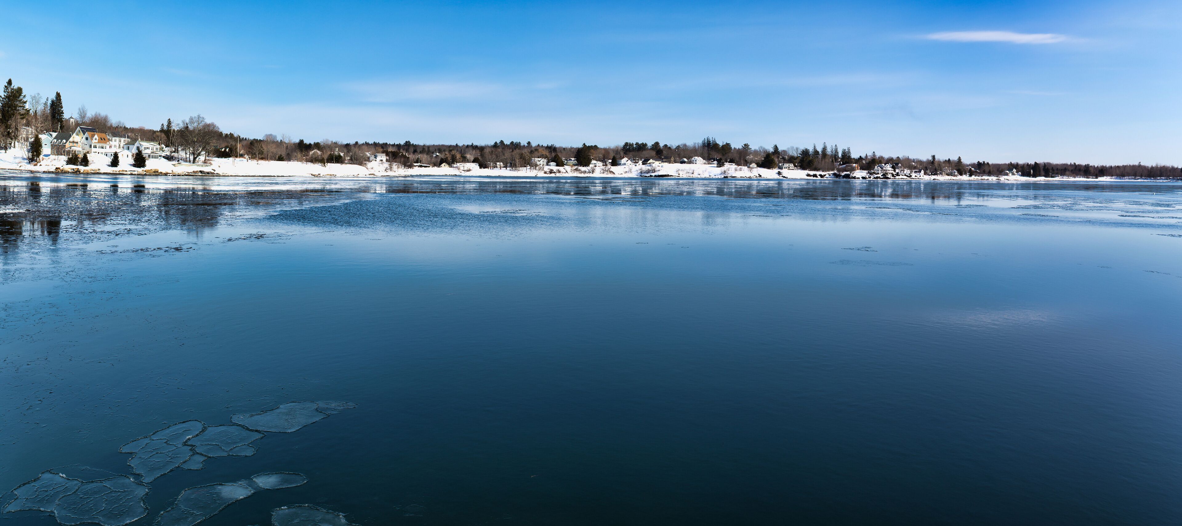 Wide view of Searsport Maine waterfront