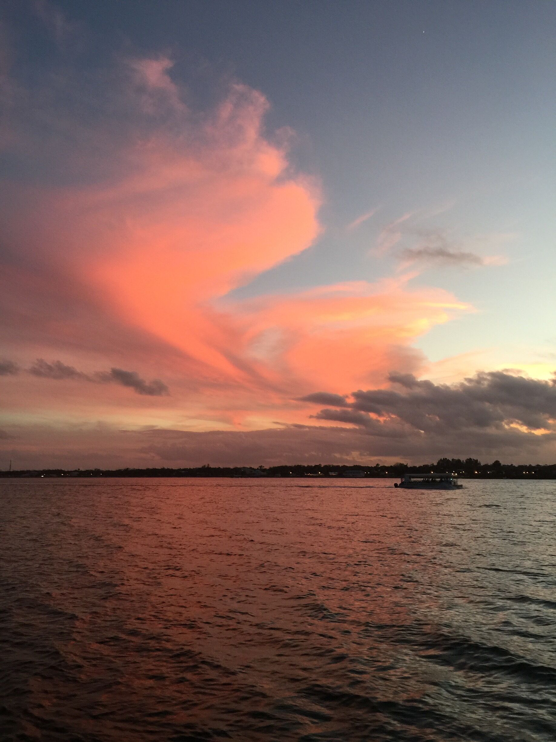 Red Sky @ Night
Sailing on the ICW - Florida East Coast