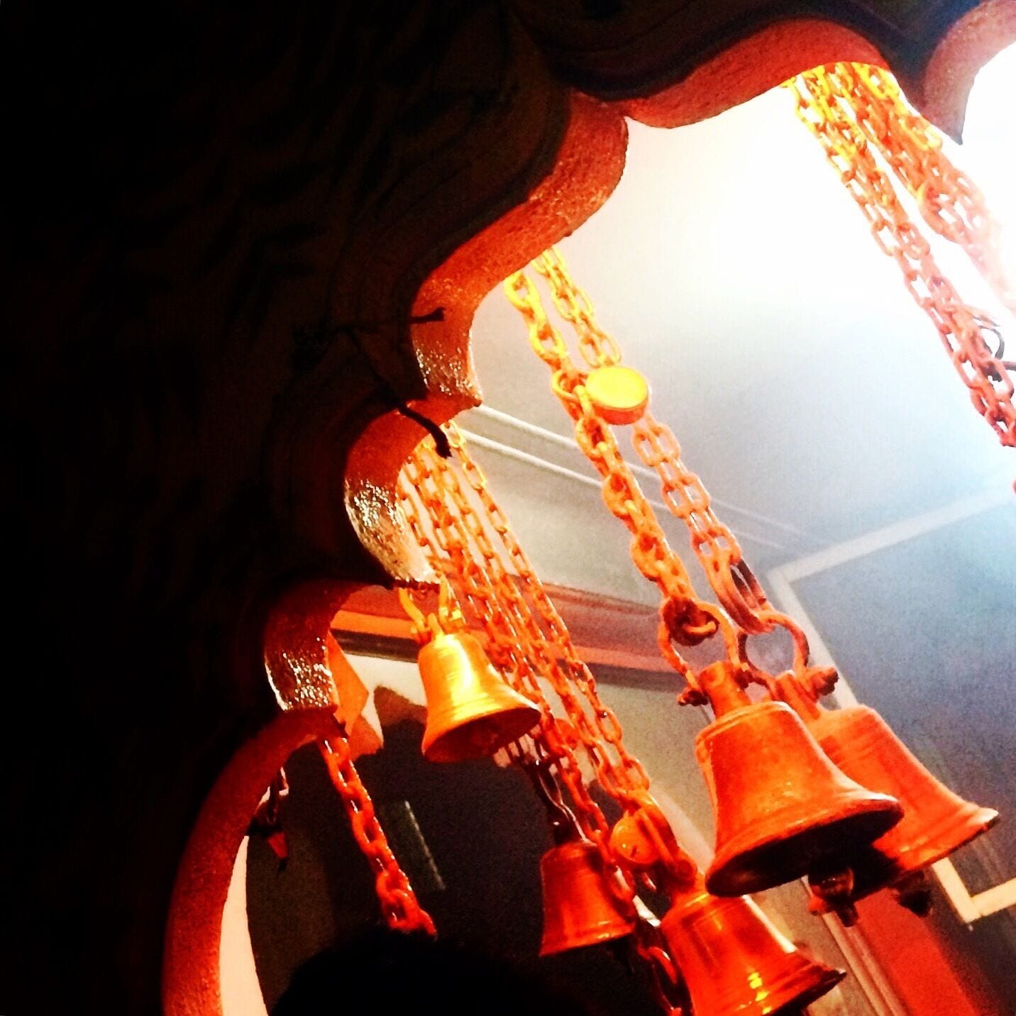 A spiritual place located in the district of Madhya Pradesh is truly divine. The place name is derived from Lord Shiva and has the most scared jyotir lingam out of the twelve in India. The ghats are holy pleasant with calm water. One can relax and find ourself on those ghats and many small jyotir lingams.  