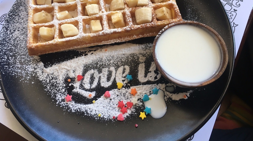 #SweetSpot
A lovely cafe/restaurant that has healthy and delicious meals, and desserts!