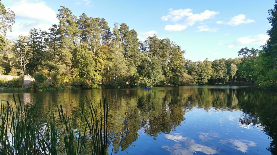 It is a nice place in a fall