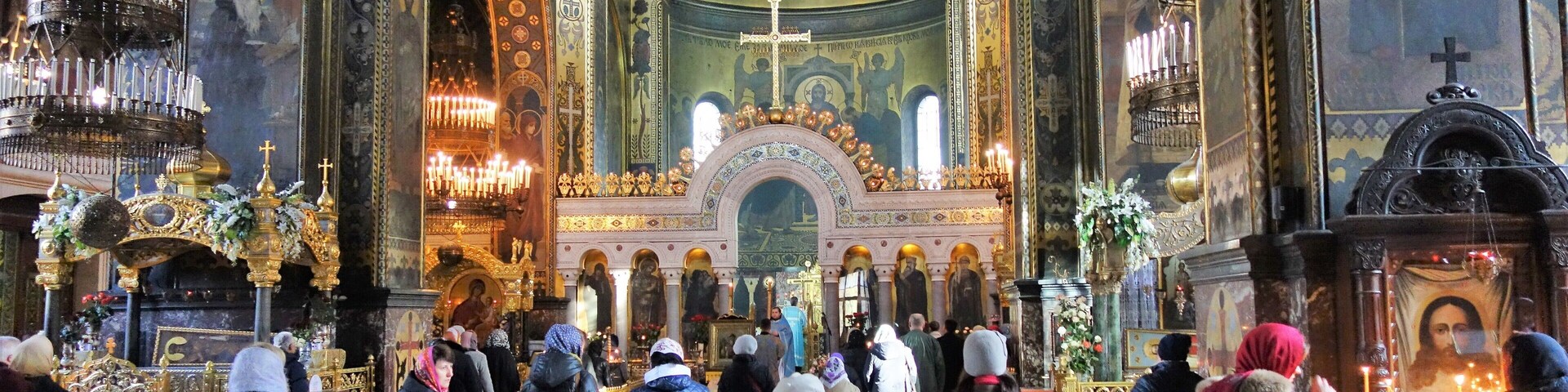 The Saint Vladimir Cathedral has a warm and beautiful interior.