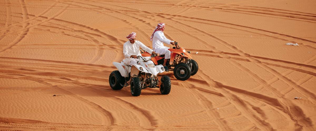 Saudi Arabia showing motorcycle riding and desert views