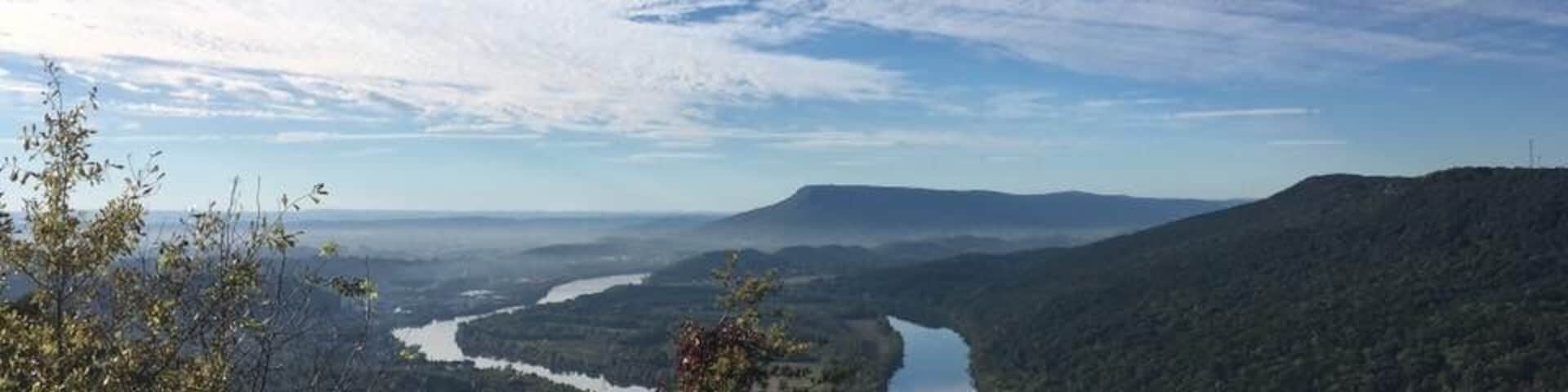Bluff view of the Tennessee River & Lookout Mountain from Signal Point.