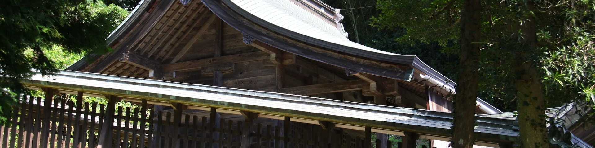 Sumiyoshi jinja Haiden.