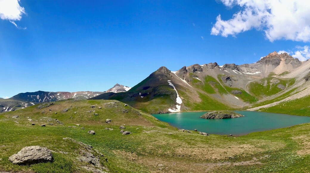 Hidden in the high country above Silverton CO is Island Lake, In a days hike you can see both Island Lake and the Ice Lakes basin, the best views in southwest Colorado.
#BVSblue