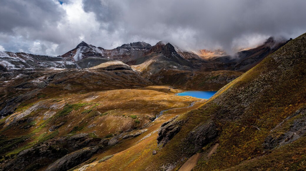 I was on the trail from Ice Lake to Island Lake when the clouds were starting to come up and I could already hear thunder in a distance. Only a few spots were still lit up by the sun. Luckily Ice Lake was one of them.
#GreatOutdoors