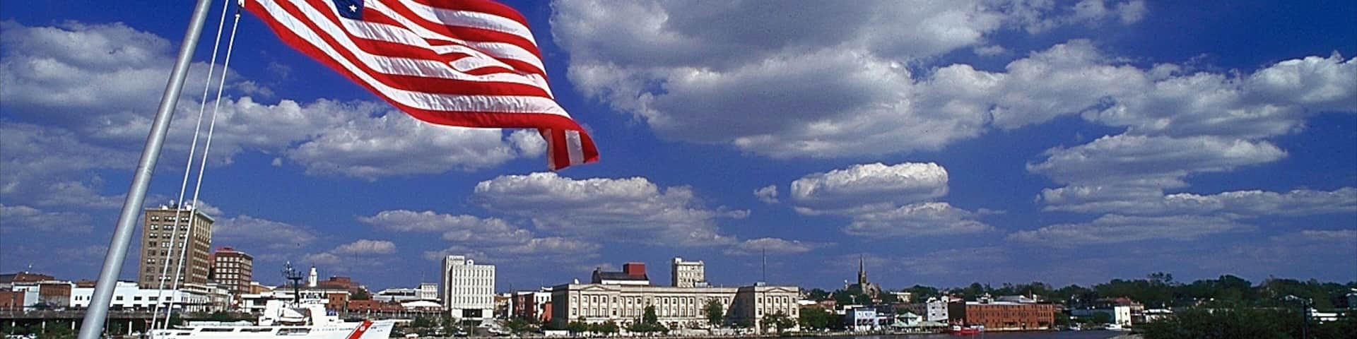 Wilmington ofreciendo un río o arroyo