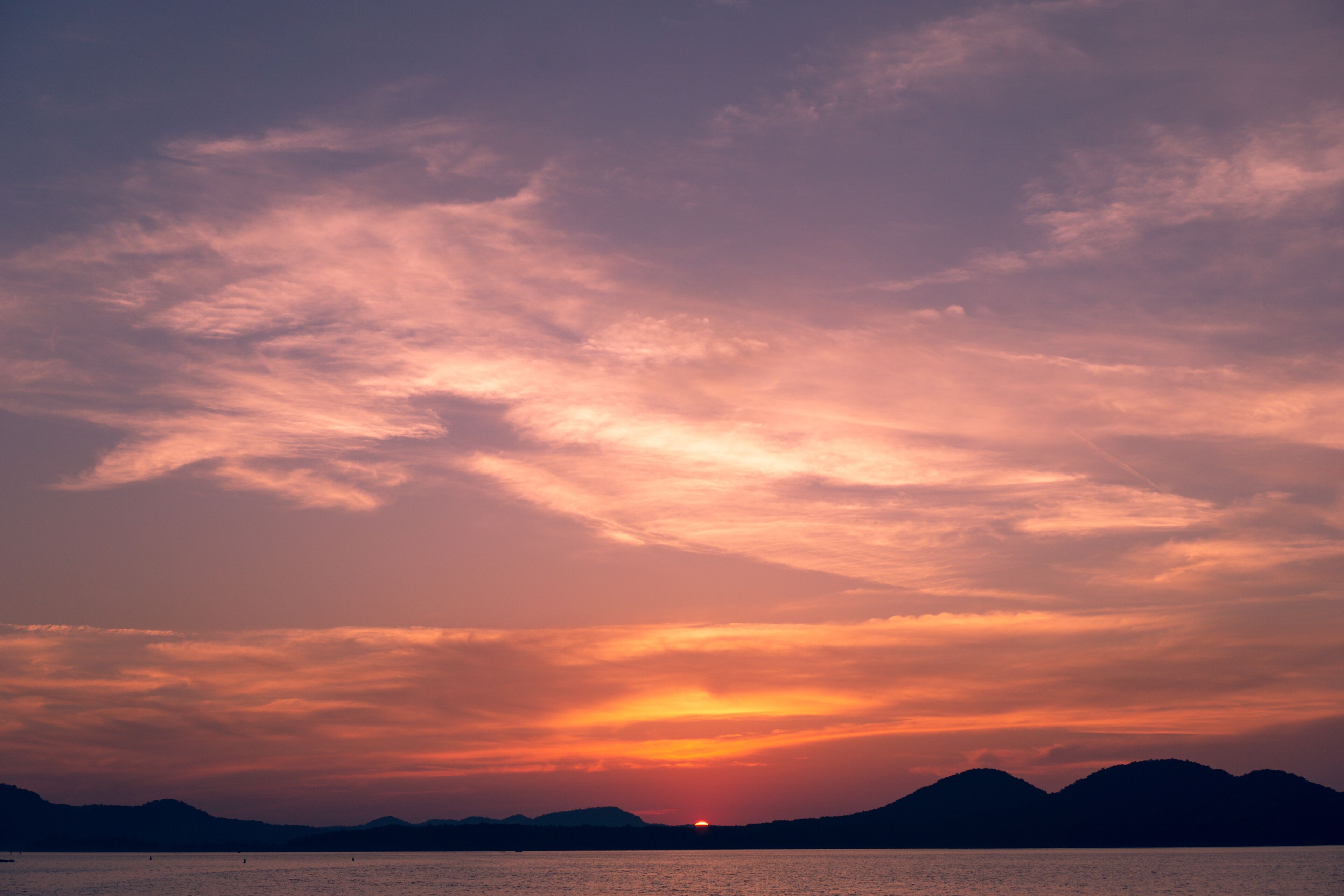 Lake Sunset Silhouette in Daniel Boone National Forest