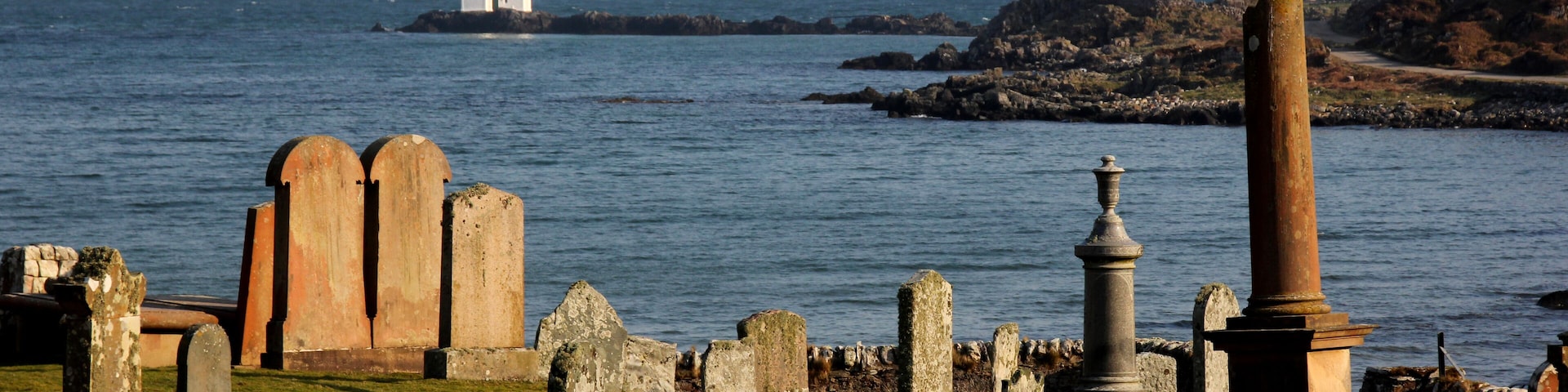 Carraig Fhada, graveyard