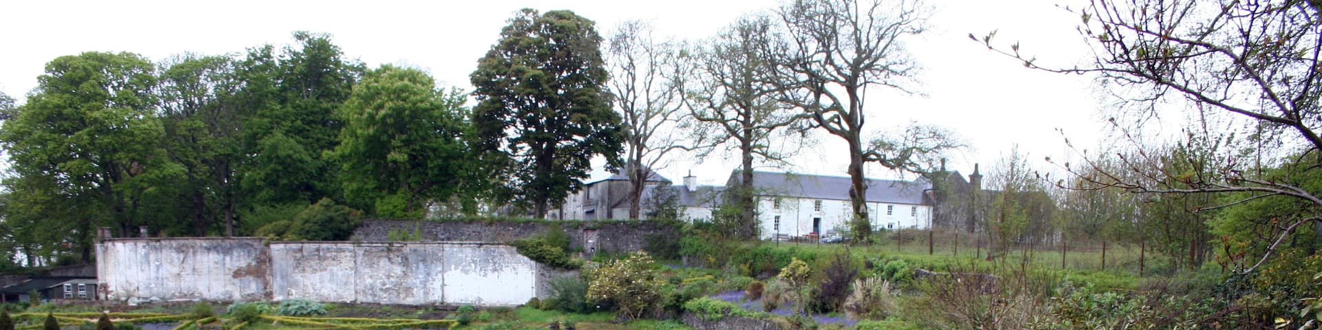 Blick in den Islay House Community Garden bei Bridgend.