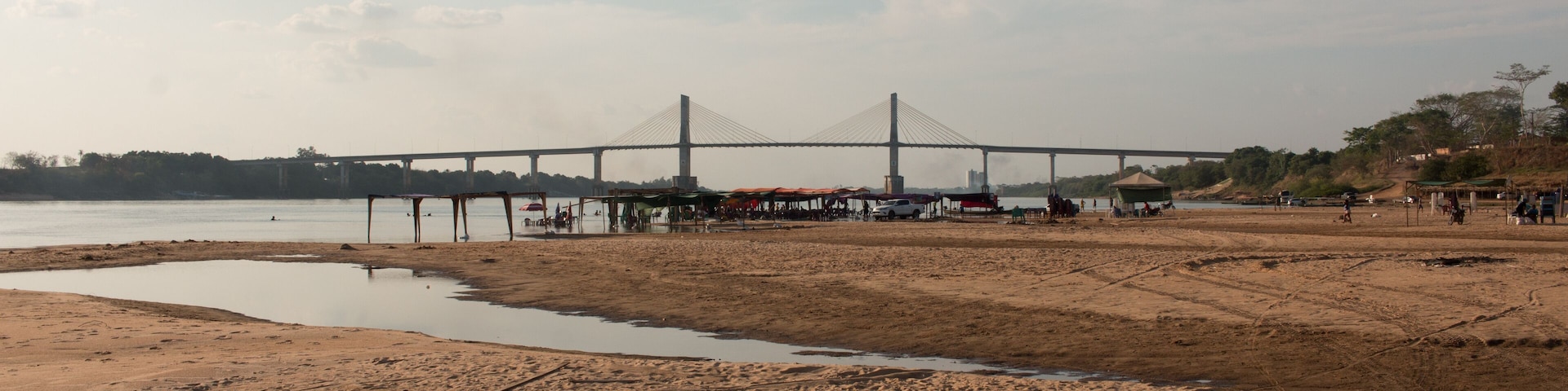 Cacau Beach on the last day of the season before the water begins to rise on the Tocantins River in the City of Imperatriz, in the State of Maranhao, Brazil