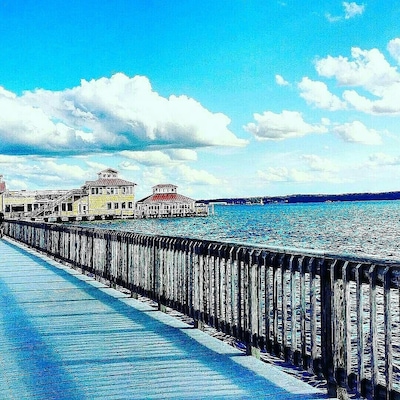 Boardwalk along the beautiful Chesapeake Bay in Solomons, Maryland.
