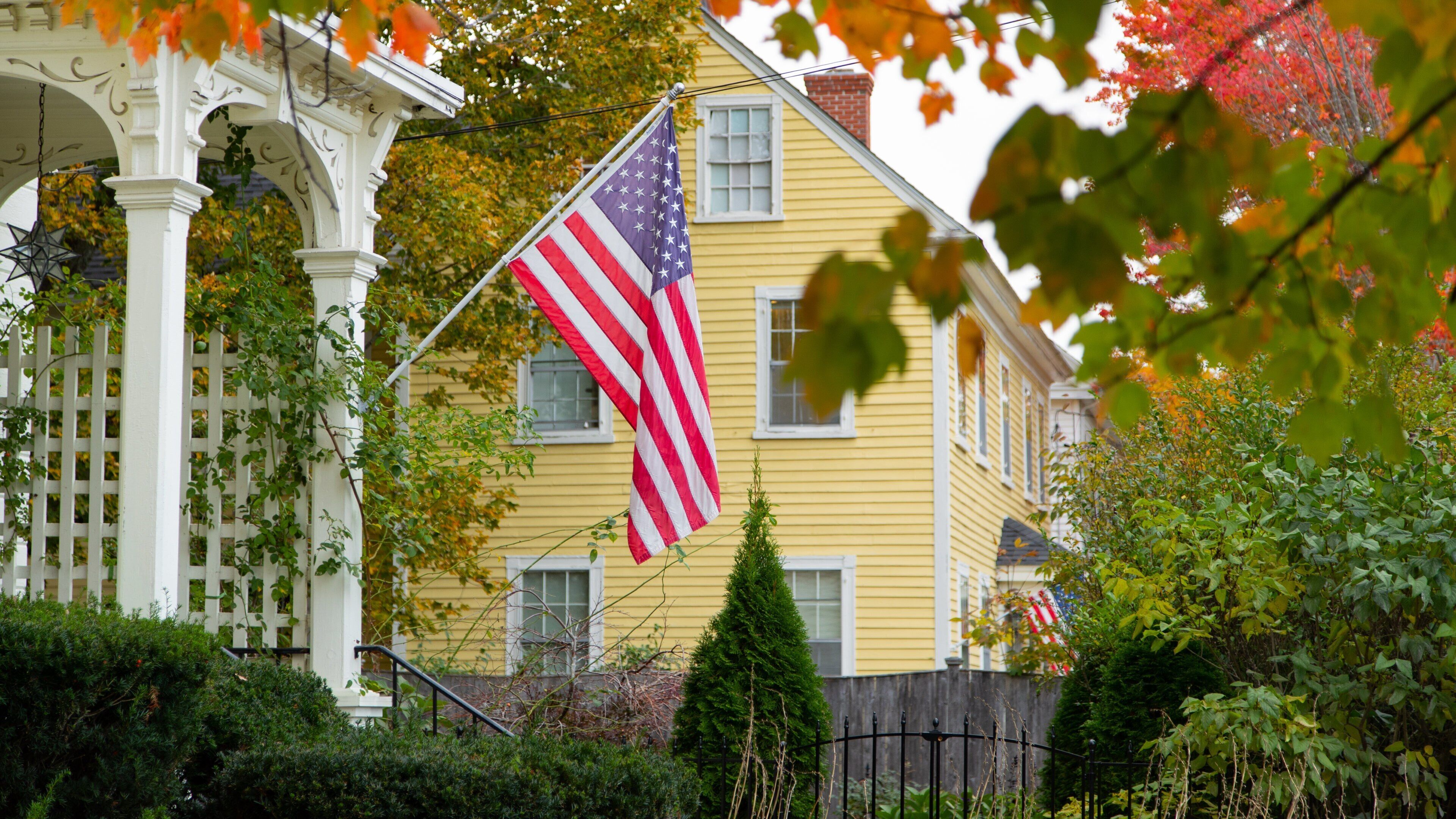 South Berwick showing a house