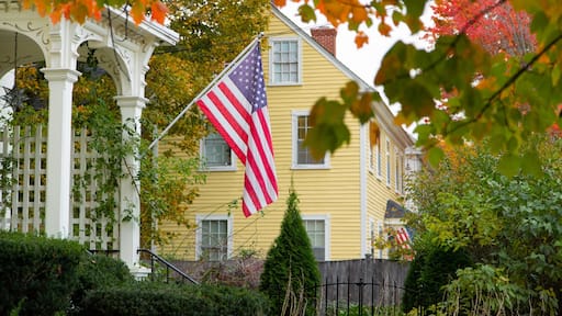 South Berwick showing a house