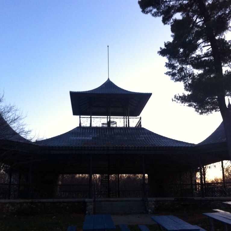 The awesome pagoda at Garfield park.