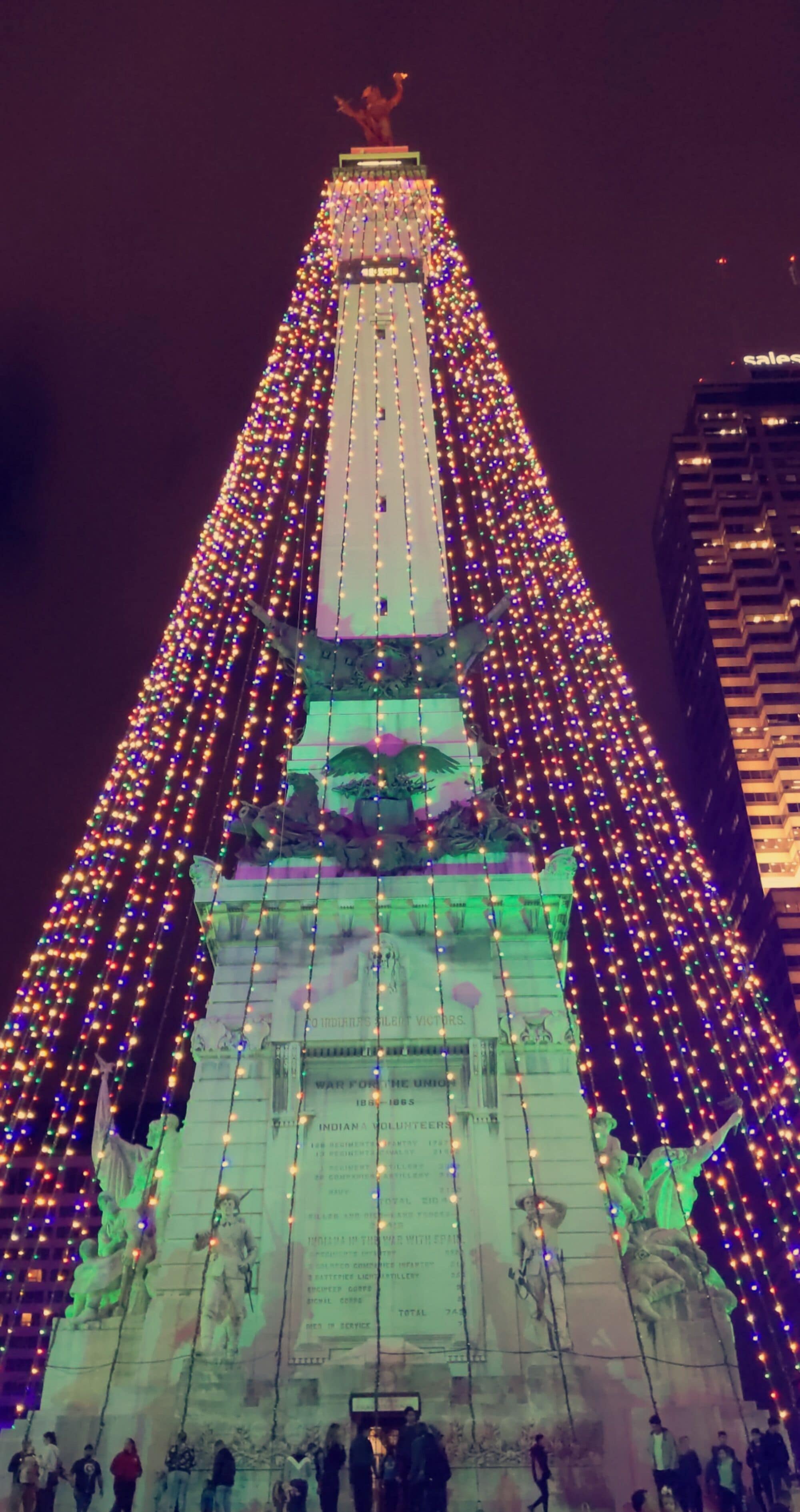 A must-see when traveling to Indiana. Especially during Christmas. Nothing beats beautiful lights and Christmas cheer to make your holiday stay ten times better!