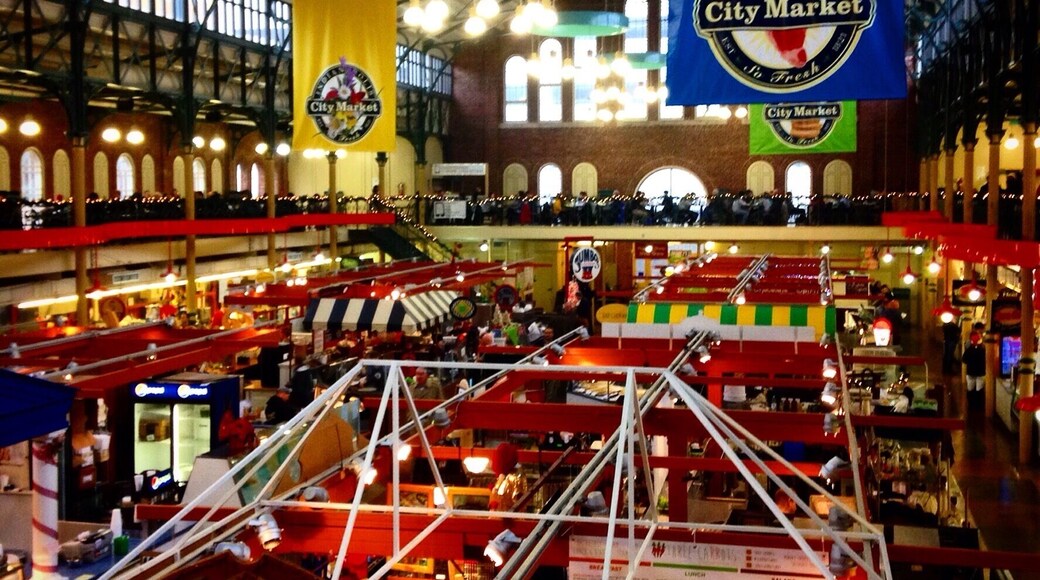 Great place to grab lunch! Lots of mom and pop places. Had the gyros and the owners were the sweetest!!
#market