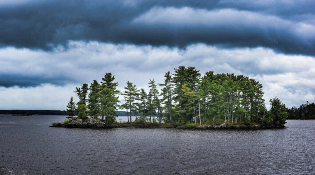 Went on a tour of Rainy Lake with the International Falls tourism board. It was stormy and threatening to rain in the early morning, and then the sky let loose on our way back to the dock.