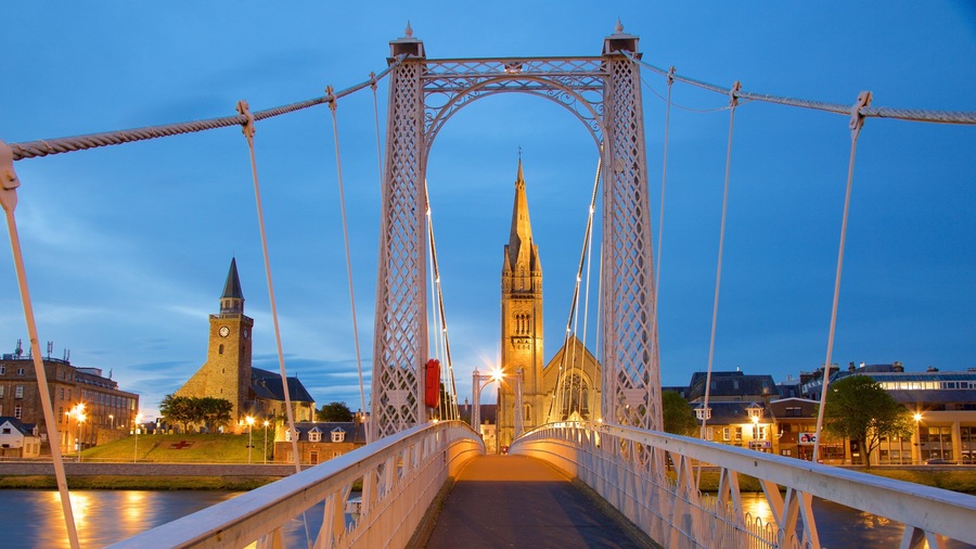 Inverness which includes heritage architecture, night scenes and a bridge