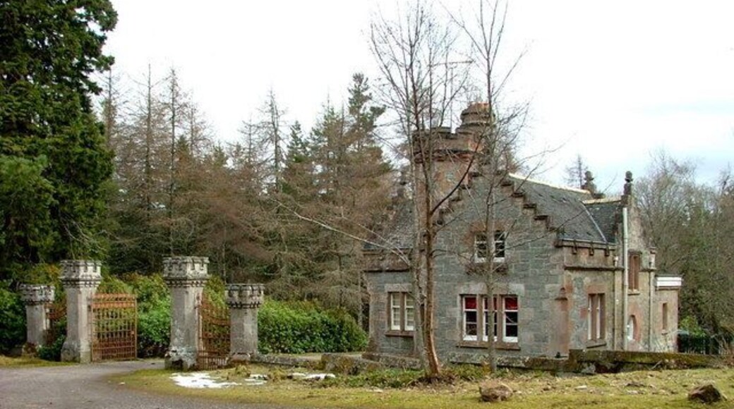 Gate lodge at the entrance to Moy Hall