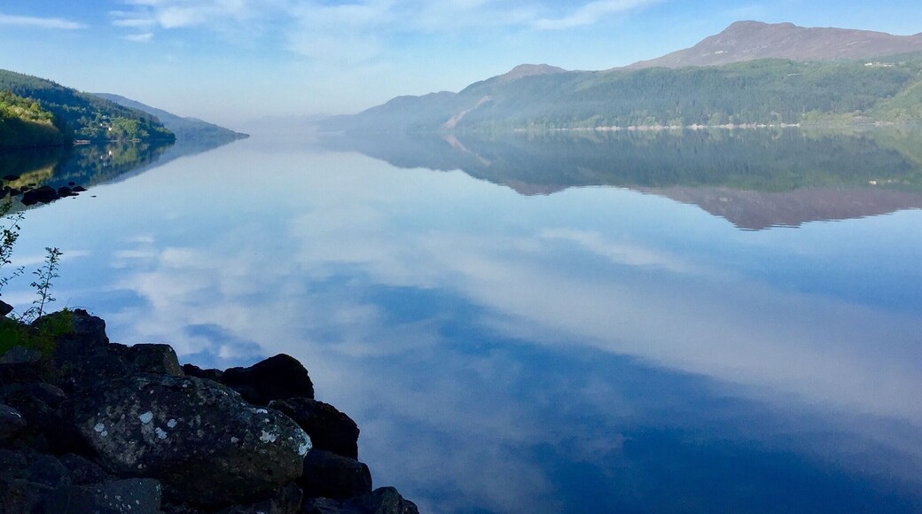 Early morning reflections at the start of a scorching day