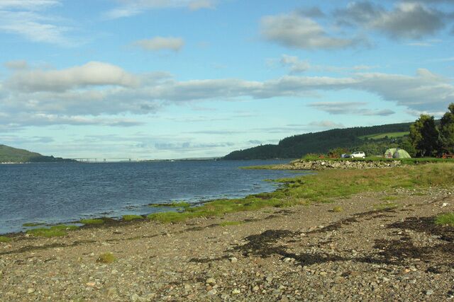 View looking East across the mouth of the Bunchrew Burn View looking East across the mouth of the Bunchrew Burn. There is an excellent caravan and camping site along the burns East bank. The beach is made from rounded gravel.
