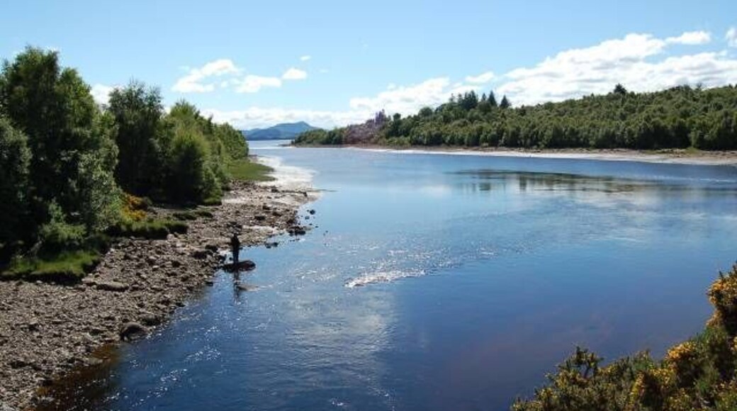 Loch Garth. Looking SW down Loch Garth