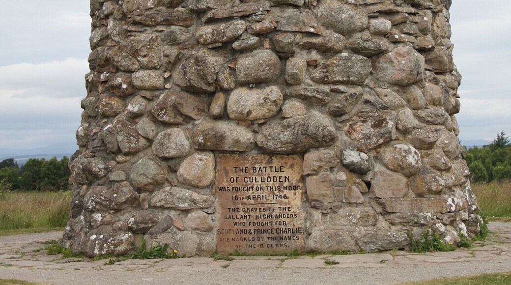 The memorial cairn at the Culloden Battlefield. Such a surreal place, so quite and peaceful.