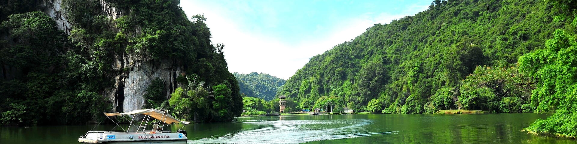 Ipoh which includes boating and a river or creek