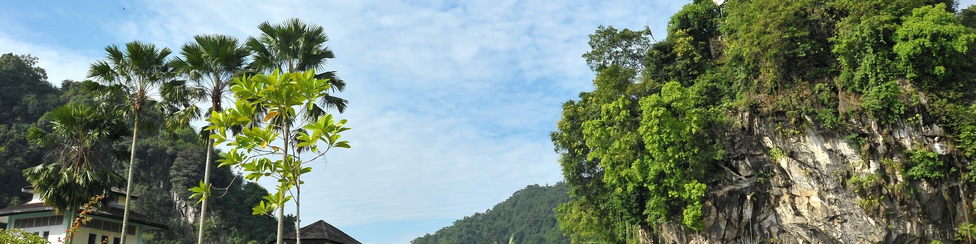 Ipoh which includes signage