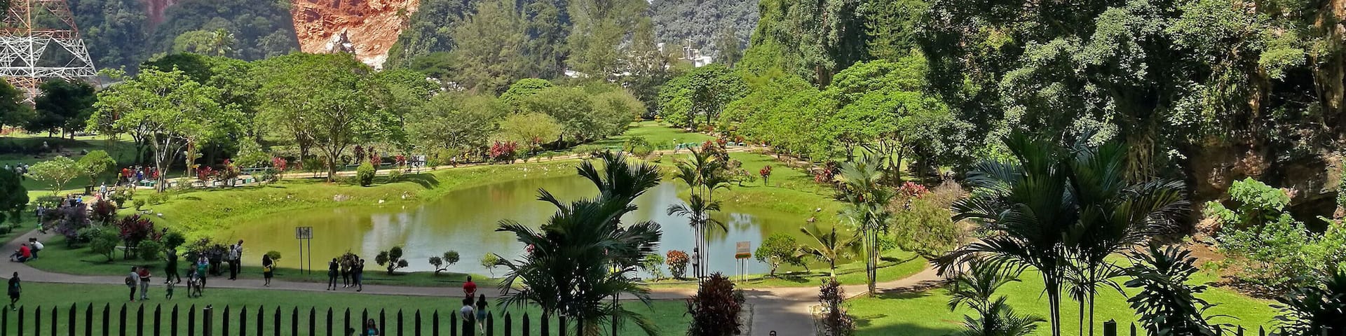 A place you cannot miss when you travel to Perak. Go through the KEK LOK TONG CAVE TEMPLE, you will see a hidden lake garden after the cave!
#lifeatexpedia
