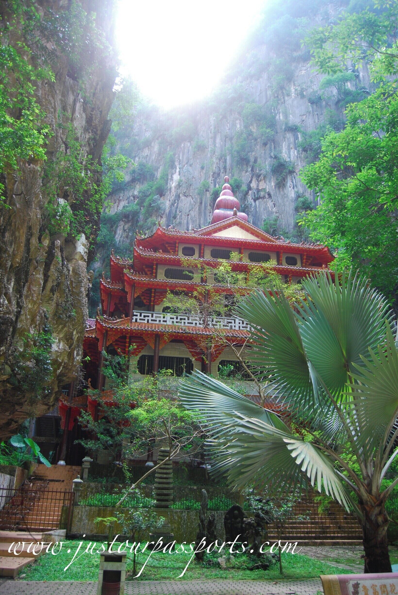 The Chinese Cave Temples in Ipoh are incredible. Each has its own unique character and they are all worth seeing. Our favorite was this temple because we did not know there was this natural, open, circular, rock valley formation - sorry, it's hard to describe- so we were completely shocked when we walked through the low cave tunnel and came upon this! We had the whole area to ourselves and were totally in awe.