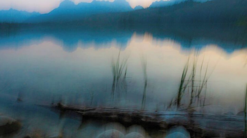 Insta: http://www.instagram.com/adventeurlife
Fbook: http://www.facebook.com/adventeurs
http://www.adventeurs.com