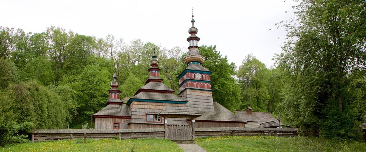 Slovacchia mostrando piccola città o villaggio