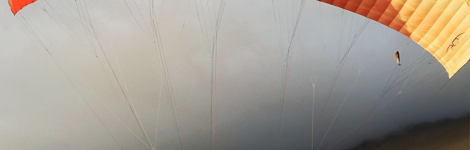 Paragliding at Palo Buque in the evening.