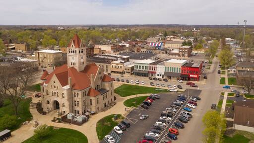 Sullivan Illinois Aerial Elevate Up Over Midwest USA