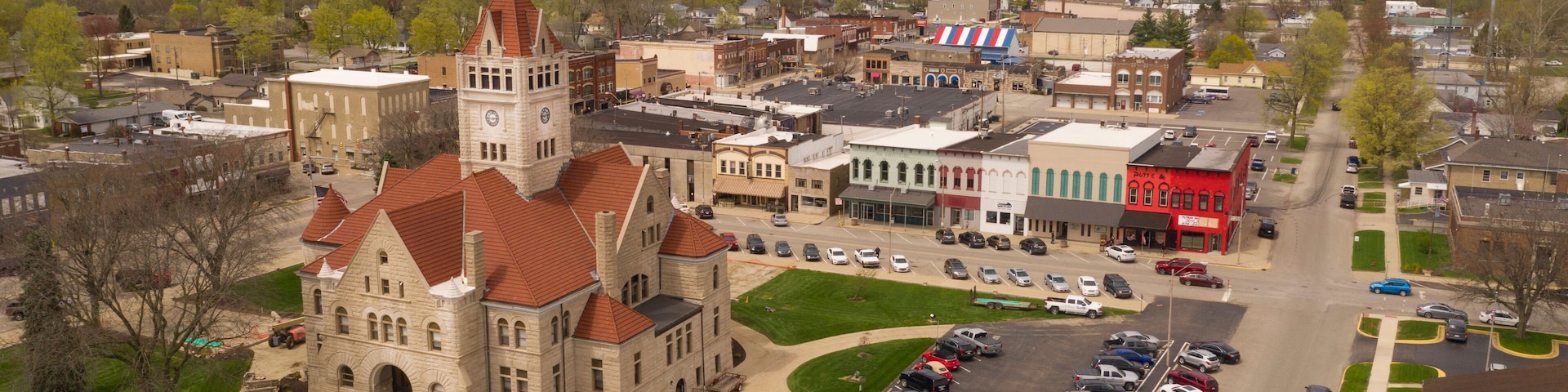 Sullivan Illinois Aerial Elevate Up Over Midwest USA