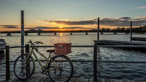 new bern north carolina town riverfront scenes