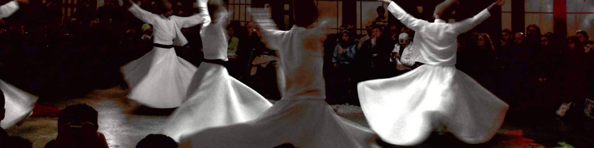 This Dance Theater is located at the center of Historical peninsula of Istanbul and was converted from a 550 years old historical turkish bath called Hocapaşa Hamamı in 2008. It was originally built by Hoca Sinan Paşa who was a teacher and later vizier to Fatih Sultan Mehmet during 1470’s. It was a double bath for both men and women. It was comperatively a big bath with high dome, made of cut stone and also corner walls were designed like a peacock tail. This building served as a Turkish bath till 1988. Location of the area is called Sirkeci which is next to Topkapı Palace Walls , Sirkeci Train Station formerly known also as Orient Express Train Station and Sultanahmet Area.
Hodjapasha Dance Theater has two sections. First is an exhibition and foyer area. The other section is performance area which has a circular glass dance floor and a musicians stage. Spectatator seats are located around circular dance floor and has a capacity of 220. Perfect lighting and beautiful decoration turnes this historical building to a very mystic and intim place.