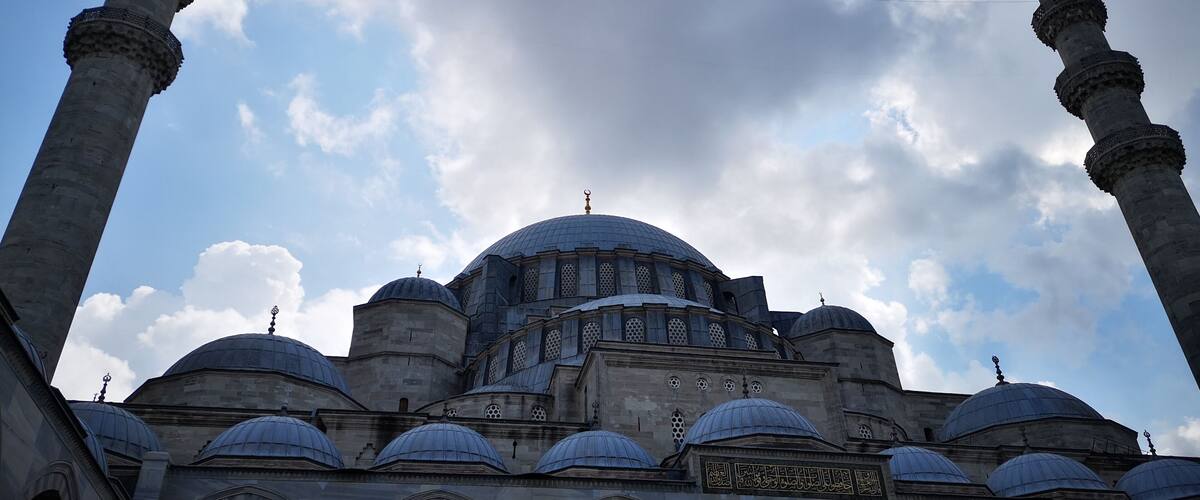 Beautiful mosque close to the Grand Bazaar