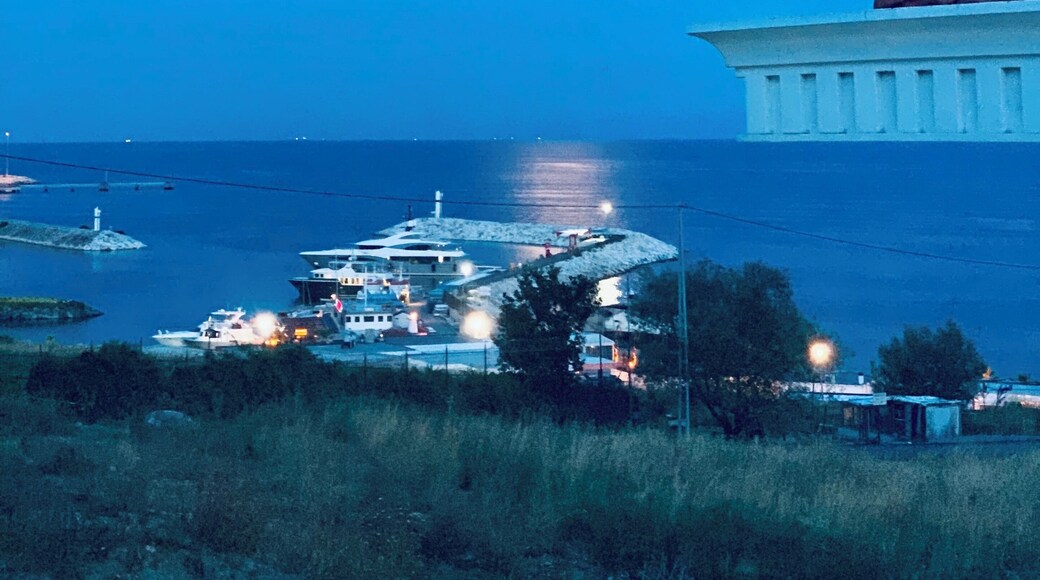 West Istanbul Marina