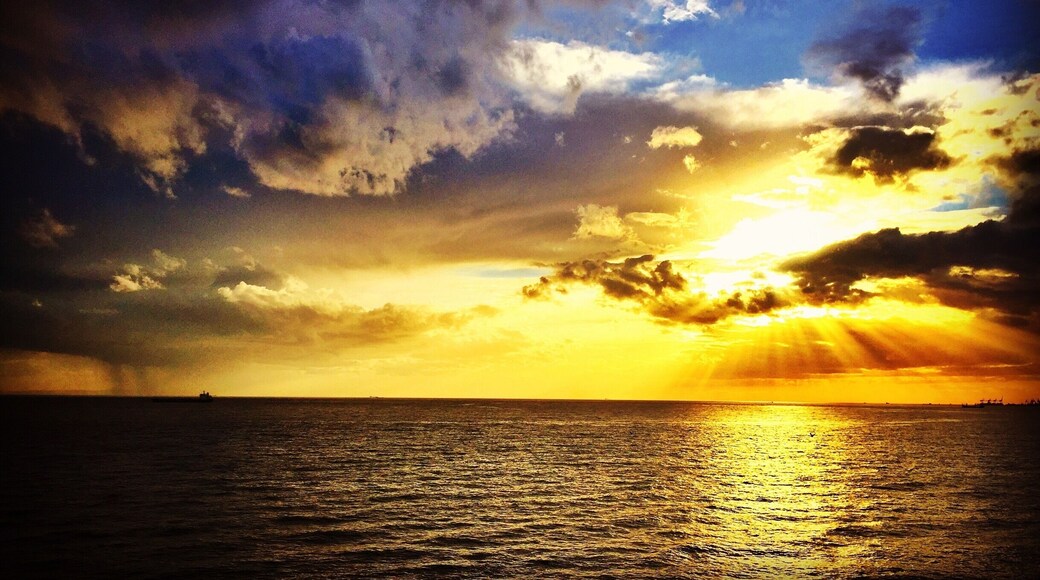 Sunset in #yesilkoy #istanbul #turkey #aquapark