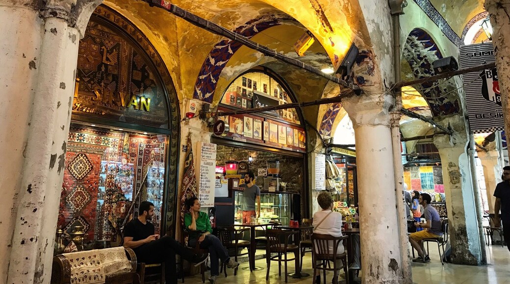 The Grand Bazaar, one of the largest and oldest covered markets in the world. #istanbul