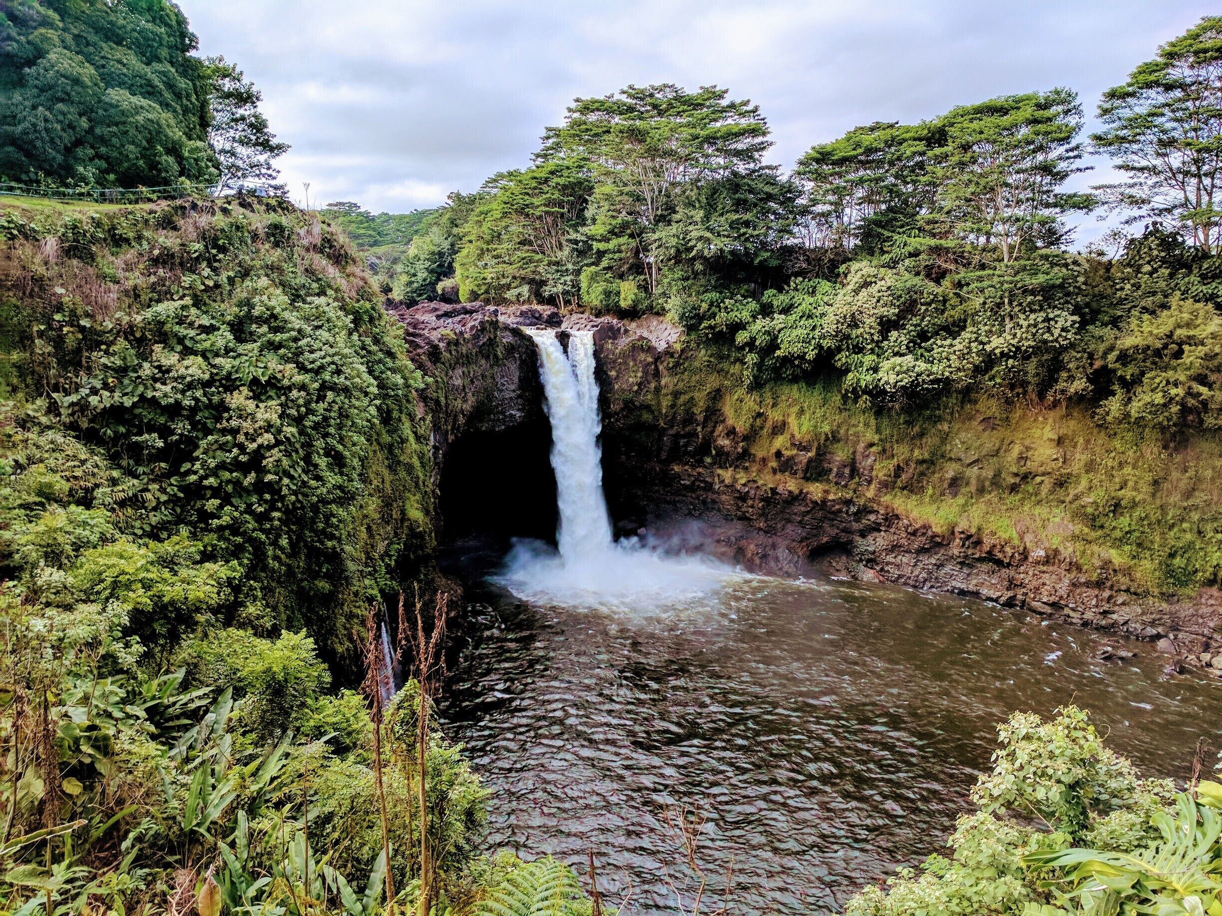 Though we could not see any rainbow , the falls was worth a watch

#lifeatexpedia