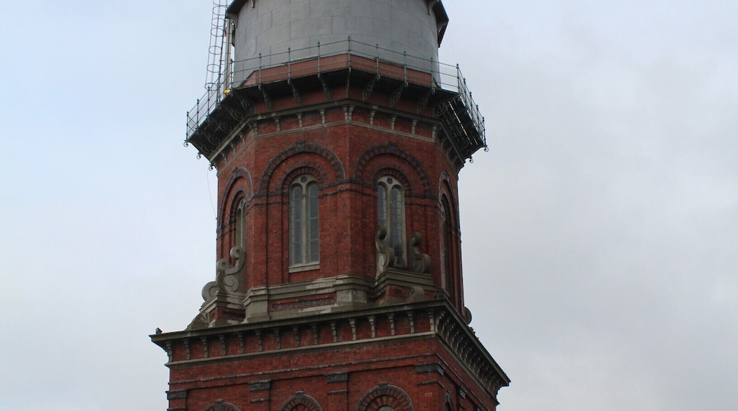 climb inside the water tower for neat views of the town - Twelve months’ work and 300,000 bricks gave Invercargill a 42.6-m-high landmark that serves it still #stunningstructures