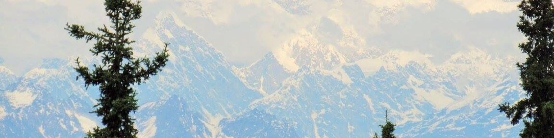 Days clear enough to see the top of Denali (the highest peak in North America) are few & far between. We were lucky to have a day so clear we could see it from our upper deck in Talkeetna.
#lifeatexpedia